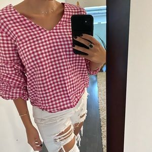 SOLD! Zara Blouse un fuchsia soft and light